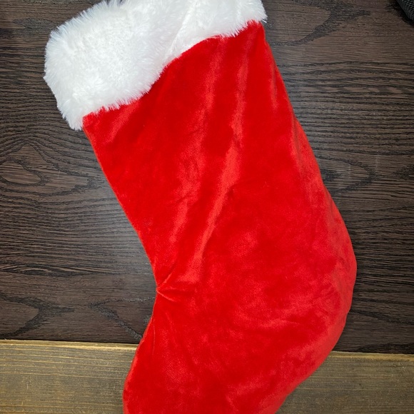 Disney Mickey and Minnie plush stockings - Picture 5 of 13